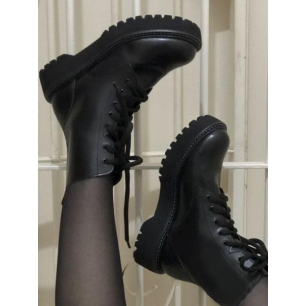 Bota Cano curto Coturno tratorado blogueira .